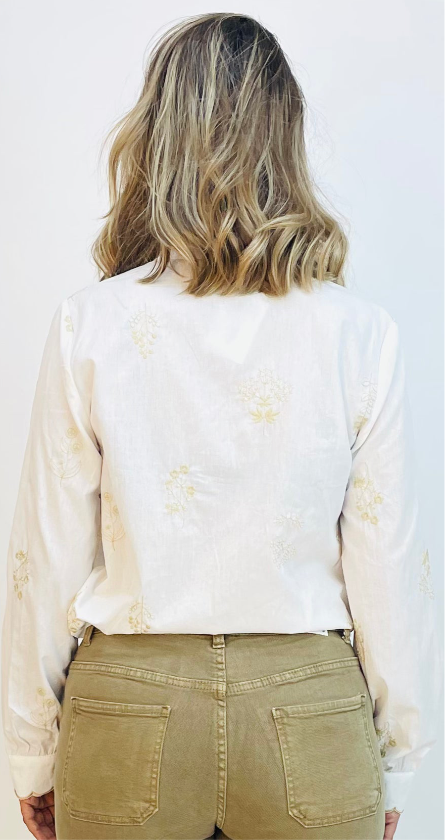 CAMISA BLANCA BORDADA