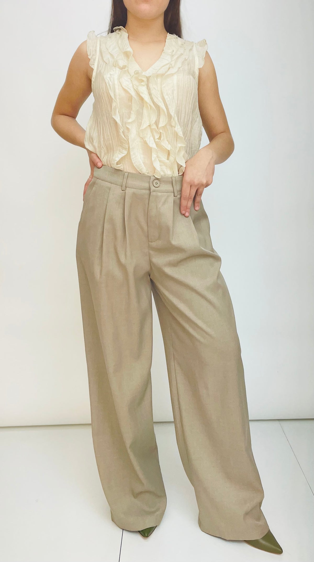 PLEATED TROUSERS