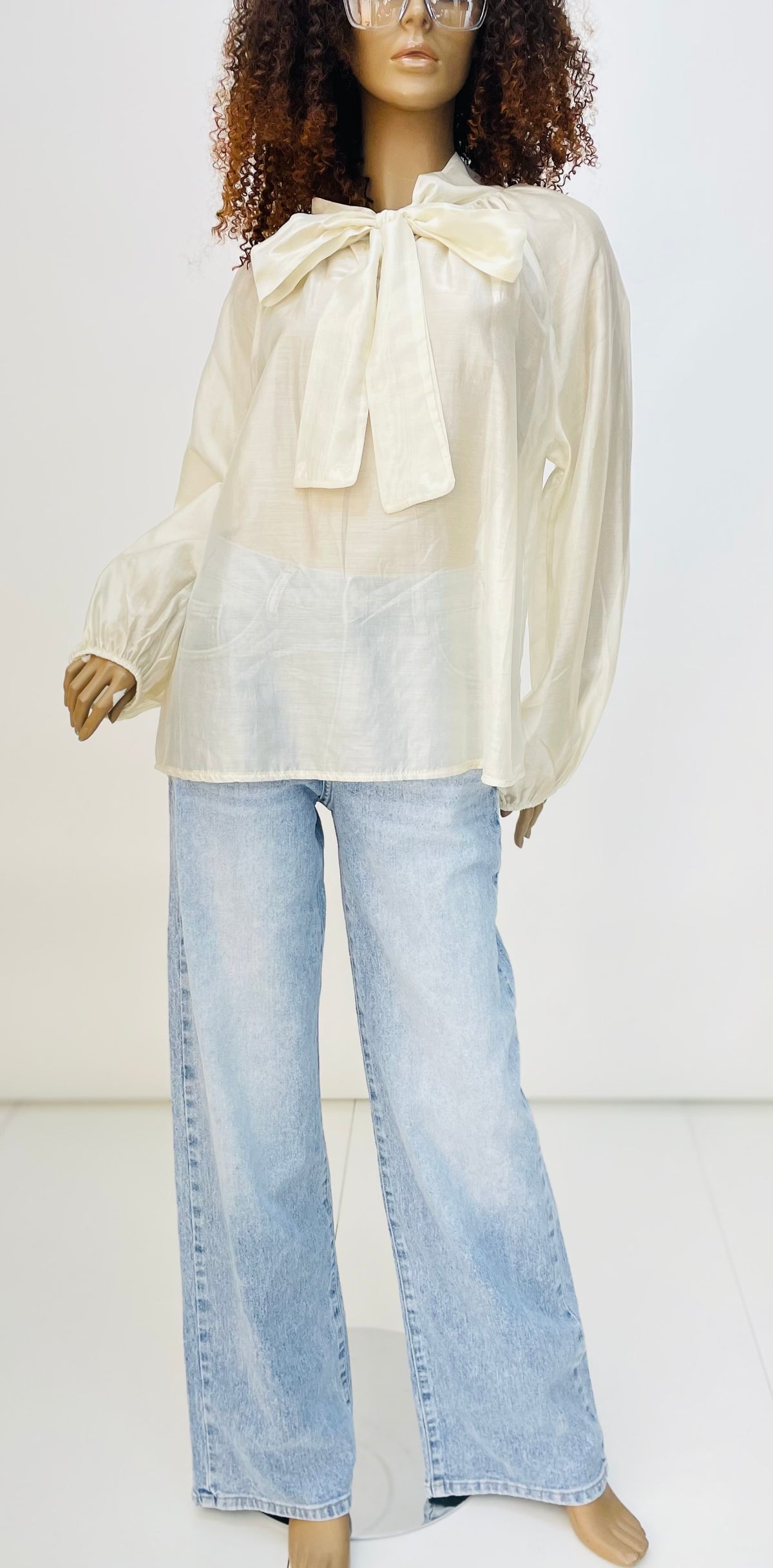 BLOUSE WITH BOW