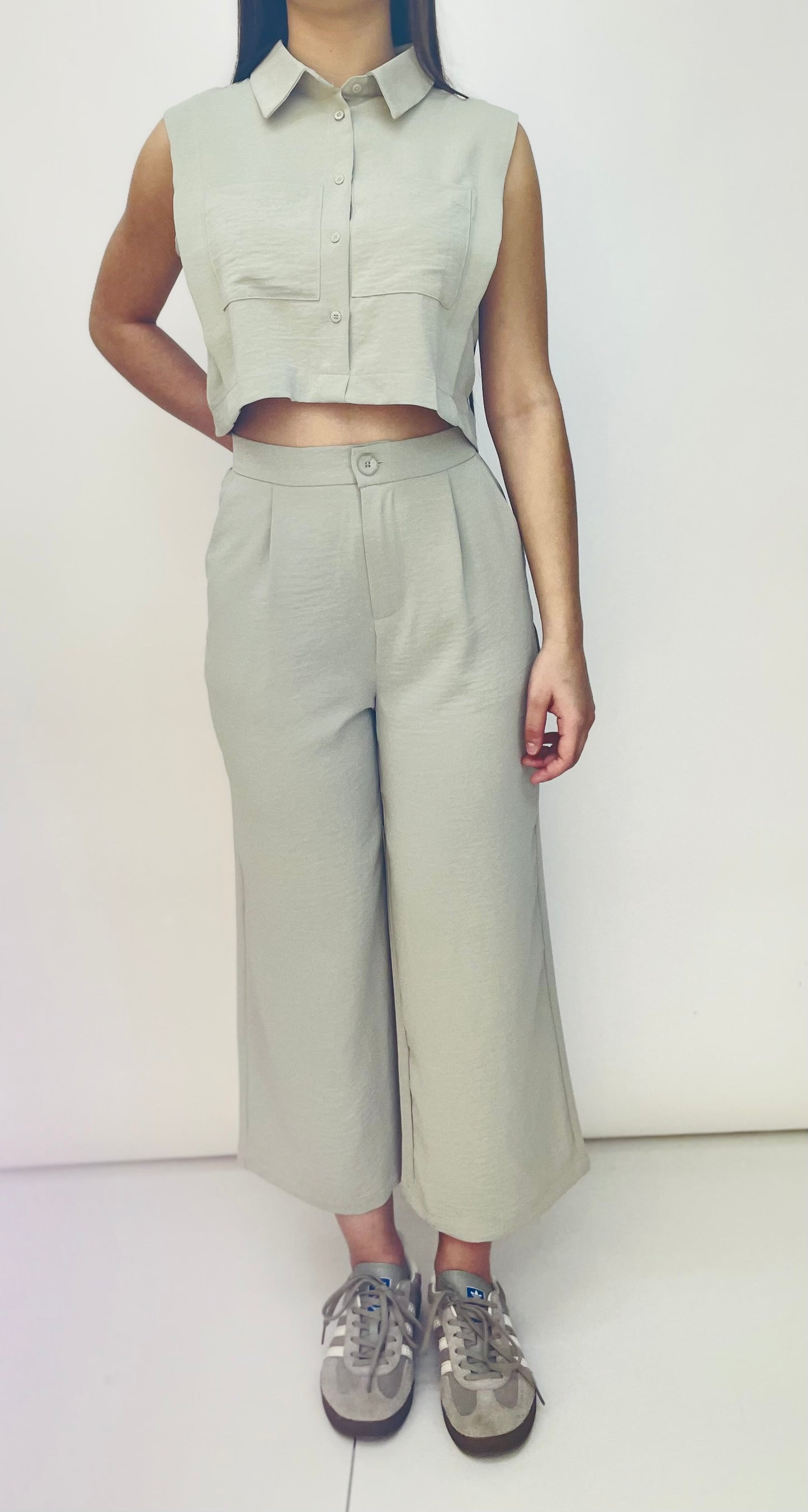 BLUSA CROPPED