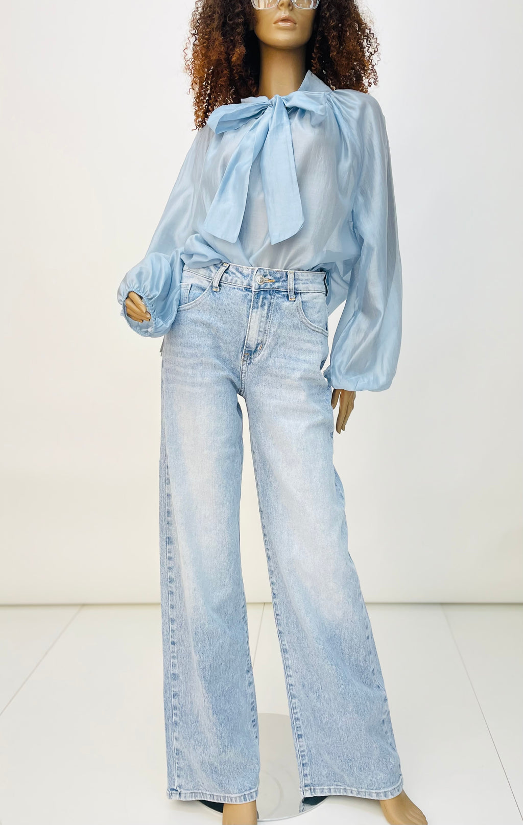BLOUSE WITH BOW