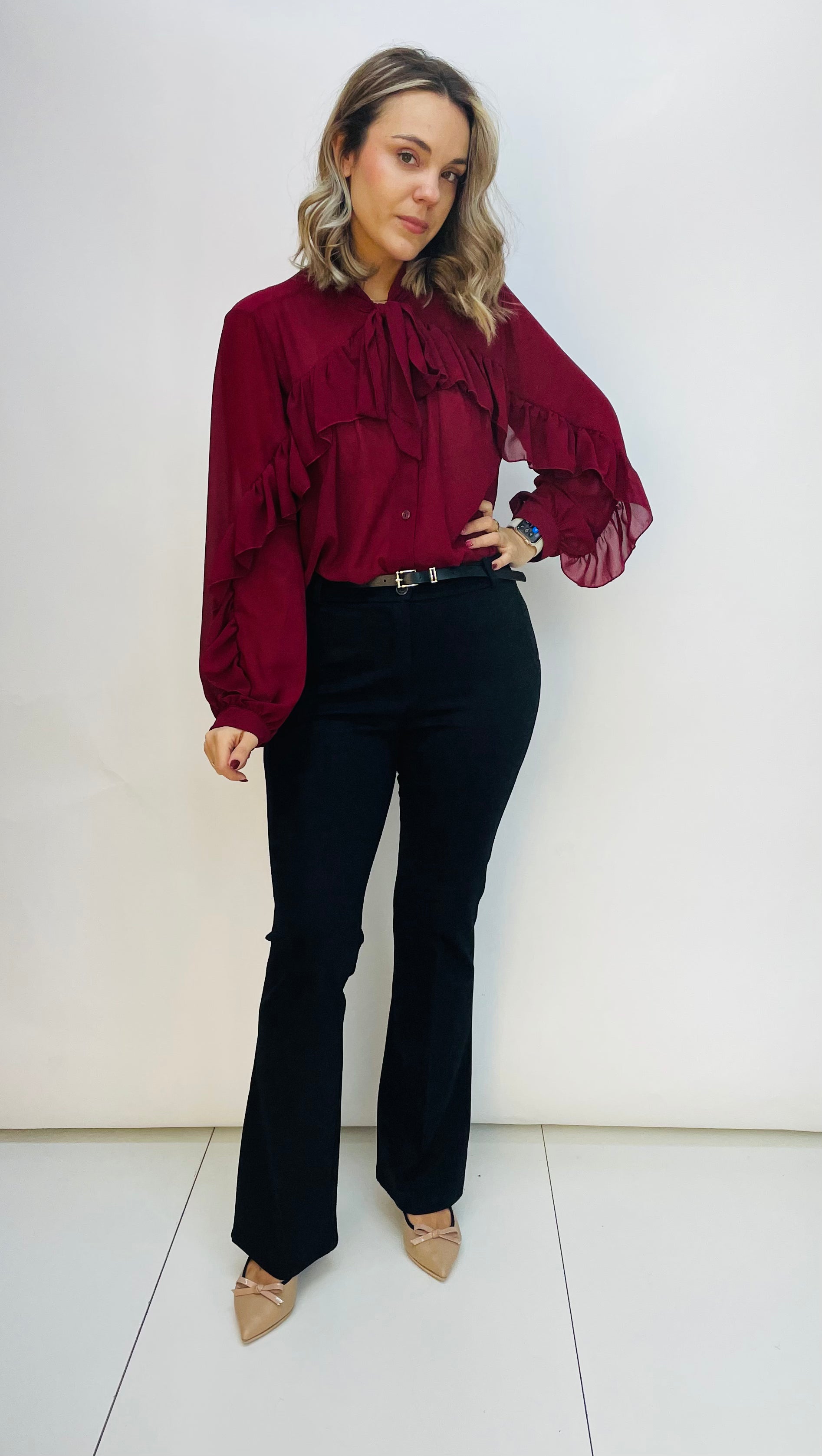 BLUSE MIT RÜSCHEN