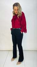 BLUSE MIT RÜSCHEN
