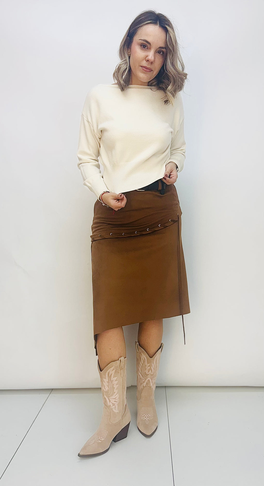 ASYMMETRICAL SKIRT