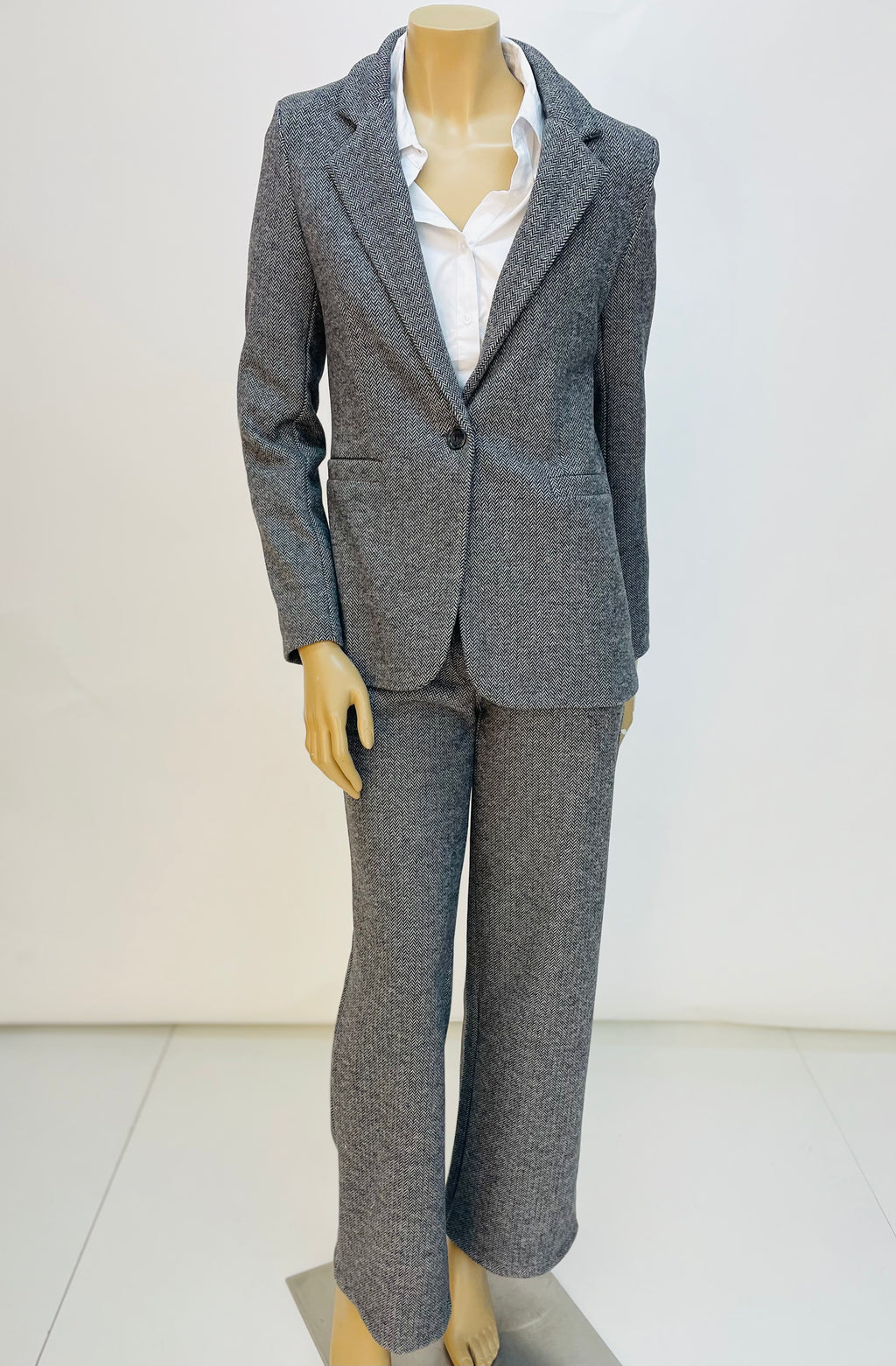 SUIT JACKET
