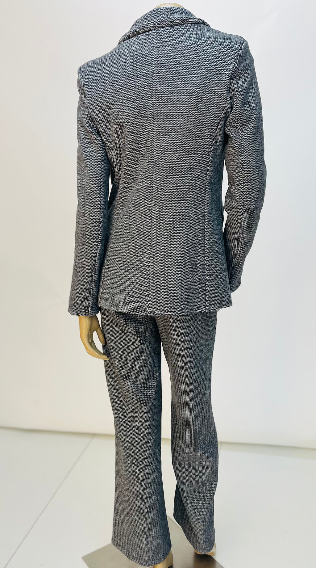 SUIT JACKET